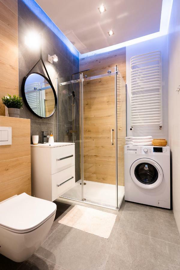 Novum Apartment With Parking Krakow Luaran gambar