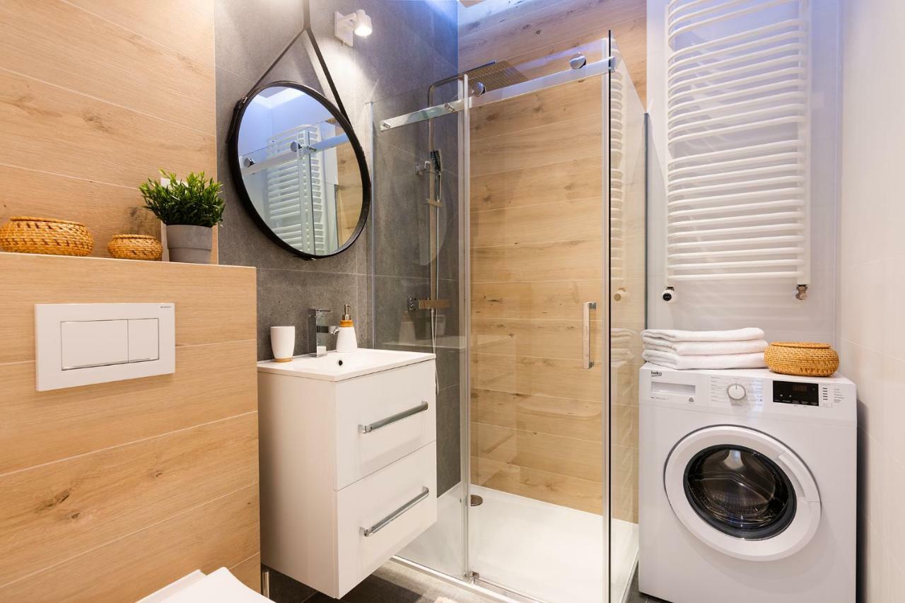 Novum Apartment With Parking Krakow Luaran gambar